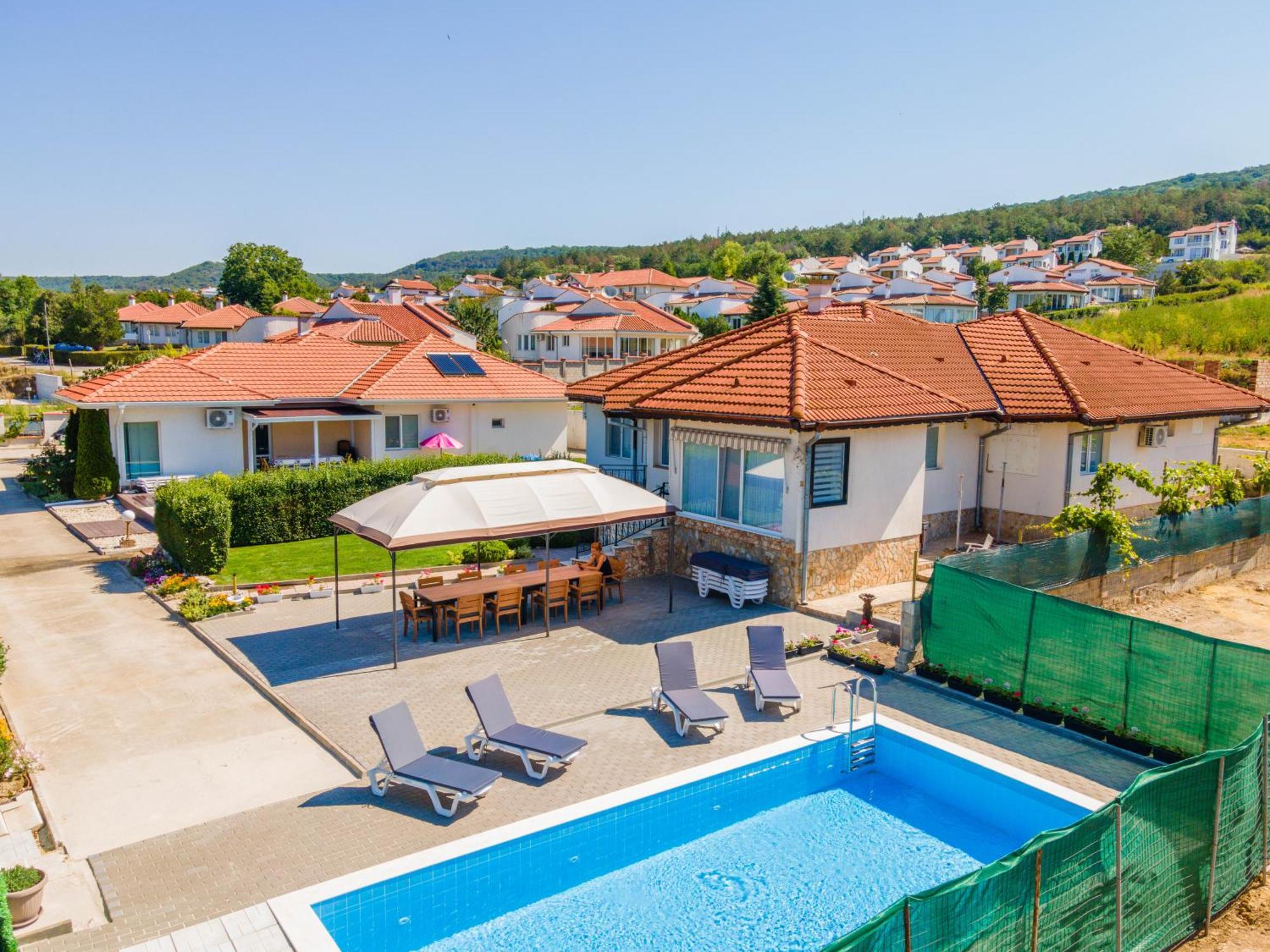 Geranium Holliday Villas Obrochishte Exterior photo